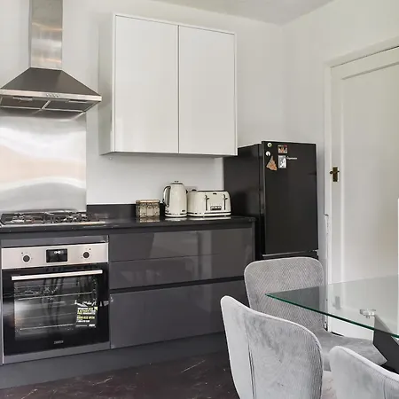 Holiday home Cinders Escape